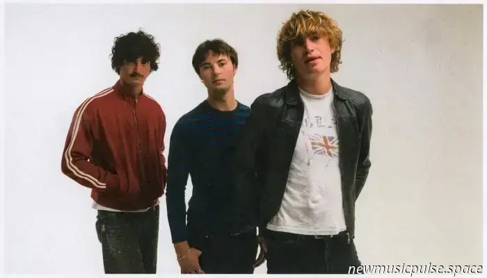 Interview: Sun Room aus Kalifornien finden Zusammenhalt im Chaos - Atwood Magazine