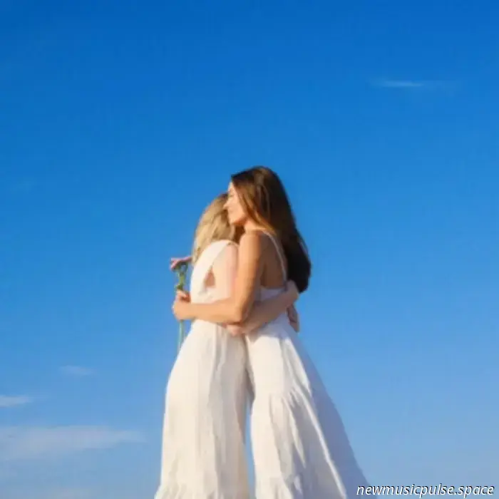 Interview: Trevor Dering of Fiji Blue Opens Up About ‘Hug’ and the Experiences That Influenced His Music - Atwood Magazine