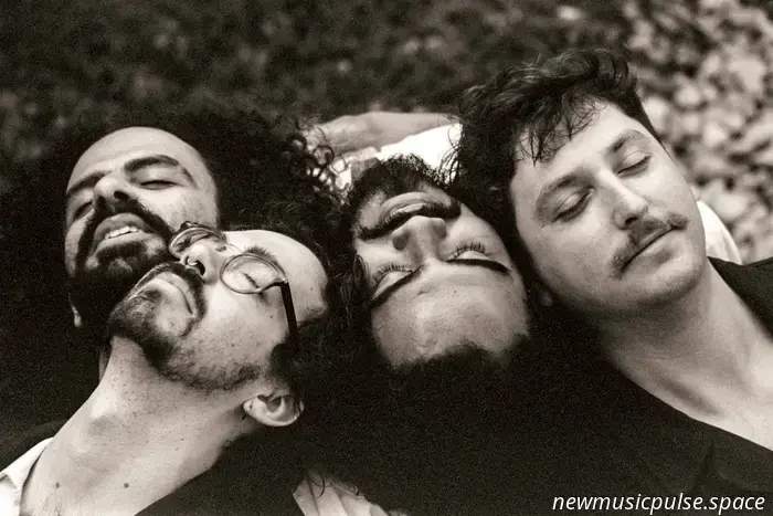 Премьера: Billy Joel Jr. из Чикаго сияет в «Ur a Star», сырой инди-рок-гимн самоуважения и искренности — Atwood Magazine