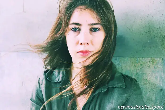 Gwenifer Raymond annuncia il nuovo album " Last Night I Heard the Dog Star Bark’