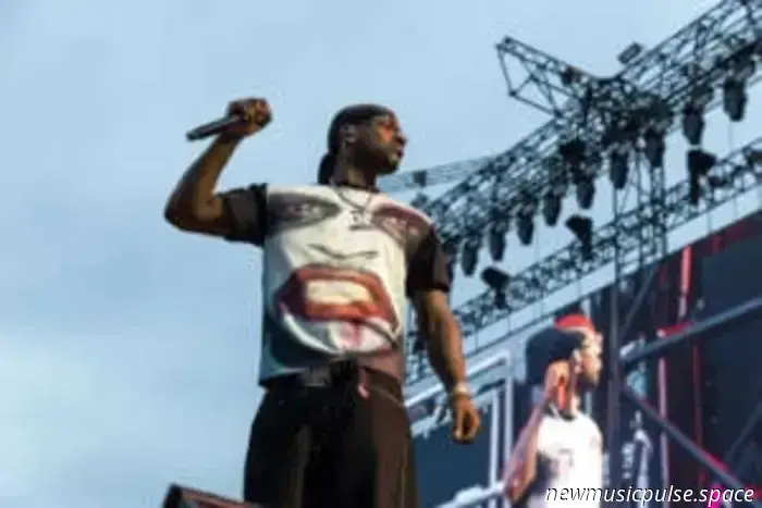 Pulp, Charli XCX, Neil Young, RAYE, and others: key moments from Saturday at Glastonbury 2025.