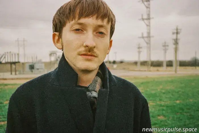 Artista da tenere d'occhio: Hudson Freeman sul suo singolo di svolta “If You Know Me” e sulla ricerca di una connessione umana sincera - Atwood Magazine