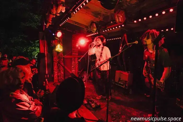 Strummerville 2025 en el festival de Glastonbury