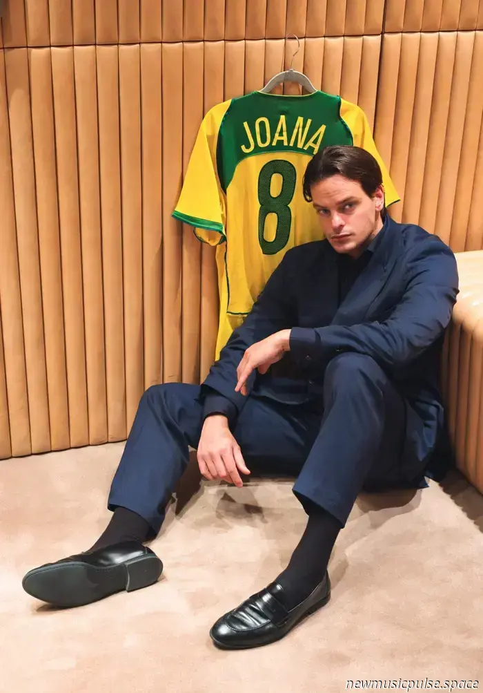 Canetis regresa con su último sencillo, 'JOANA'