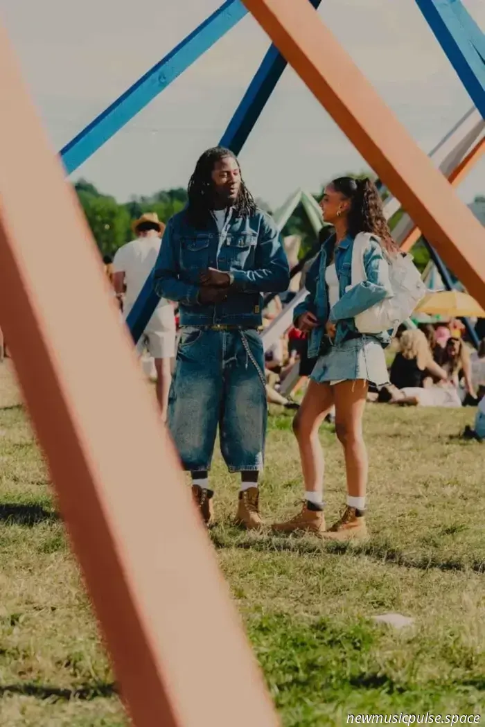 Festival Period: Attire in the Fields of Avalon