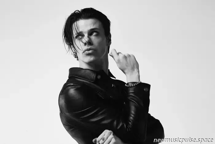 Yungbluds neues Album „More Cynical“ erscheint ‚unmittelbar‘.