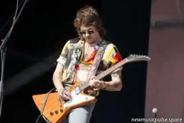 Pulp, Charli XCX, Neil Young, RAYE, and others: key moments from Saturday at Glastonbury 2025.