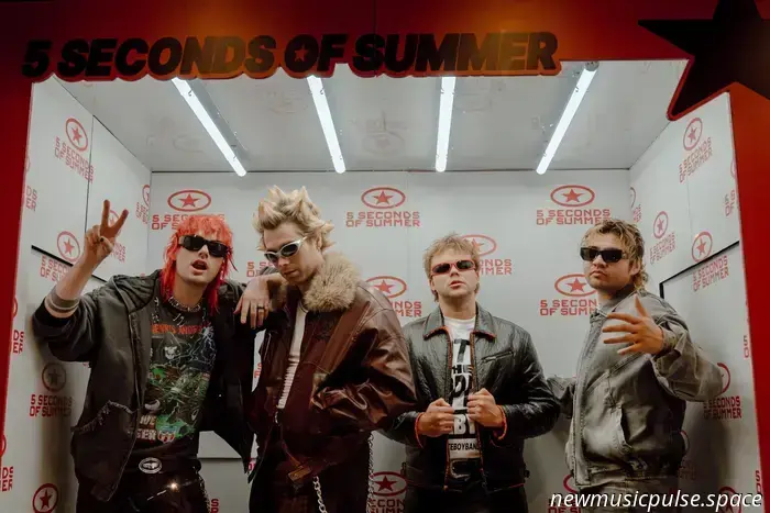 Live Gallery: 5 Seconds Of Summer – PRESENTED At Outernet