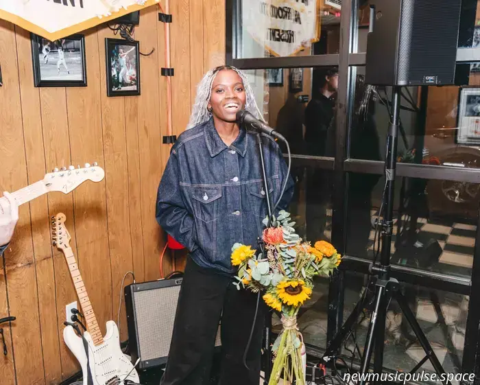 Hannah Jadagu Merges Sensitivity and Rhythm at The Wild Honey Pie Little Pizza Party - Atwood Magazine