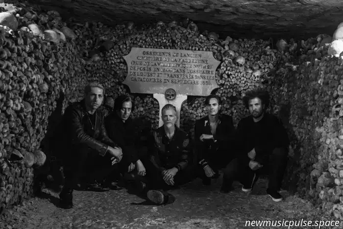 Queens Of The Stone Age Reveal Alive In The Catacombs Film