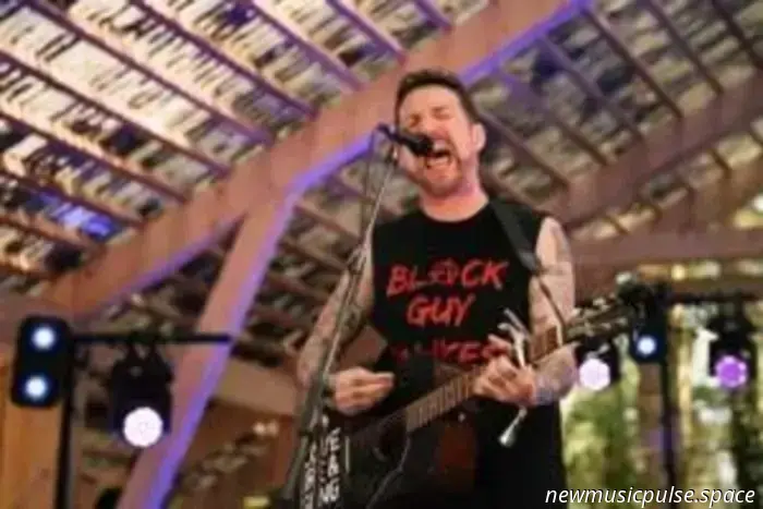 Alexisonfire, Kneecap, and Frank Turner contribute to another impressive 2000trees festival.