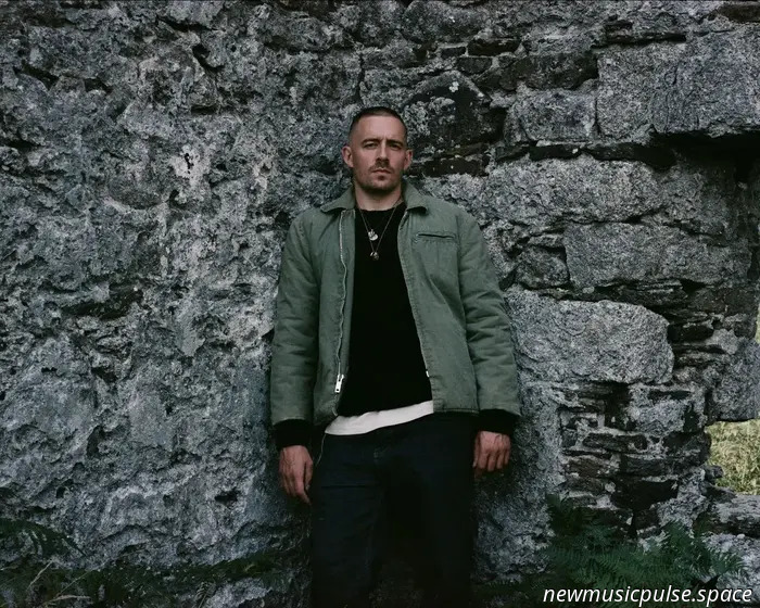 Dermot Kennedy Reveals Concert at Dublin's Aviva Stadium; Ticket Purchase Information
