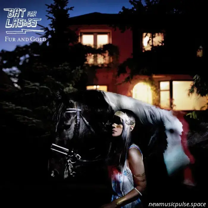 Bat For Lashes переиздаёт дебютный альбом «Fur And Gold»