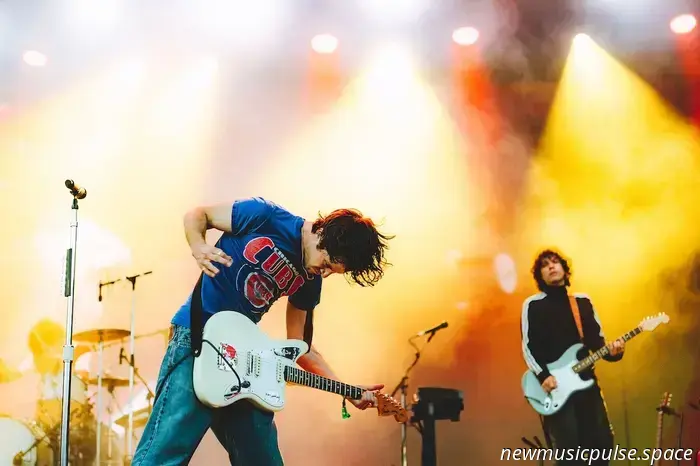 Lollapalooza 2025 ist das Gesprächsthema schlechthin, und wir sind hier, um Ihnen zu sagen, warum - Atwood Magazine
