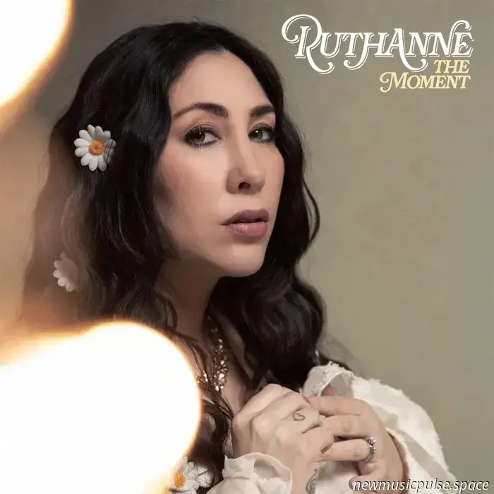 RuthAnne Anuncia Nuevo Álbum 'The Moment'