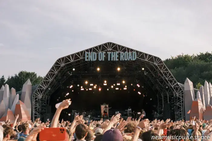 End Of The Road 2026: CMAT, Pulp, Mac De Marco encabezarán el cartel