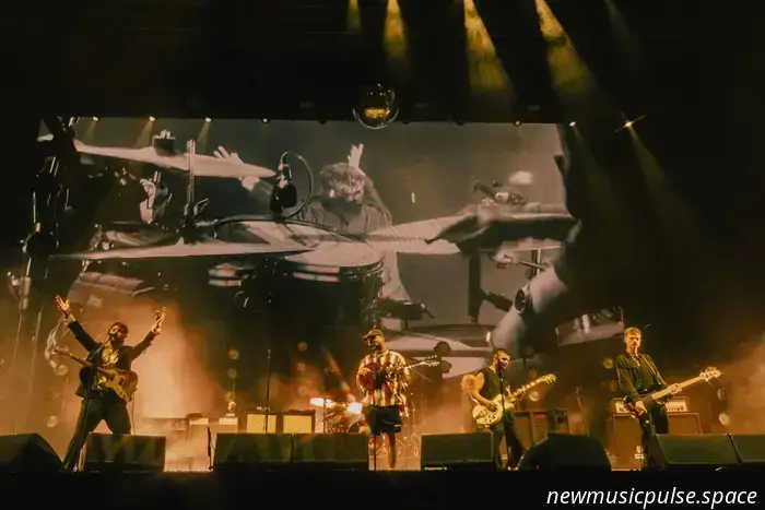 Die Maccabees enthüllen Details zu „Marks To Prove It: 10th Anniversary Edition“