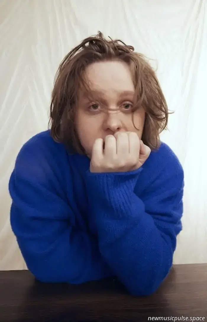 Lewis Capaldi spielt ein überraschendes Set auf dem Glastonbury-Festival