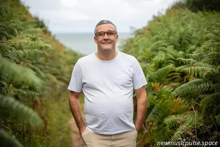 From the Dancefloor to the Deep End: Arnault Hardy Begins His Solo Journey with “One After Another” - Atwood Magazine