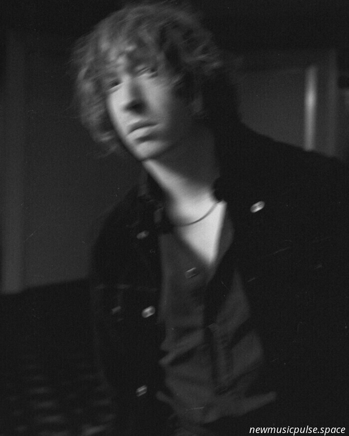 Daniel Avery Announces New Remix Album ‘Tremor (Midnight Versions)’