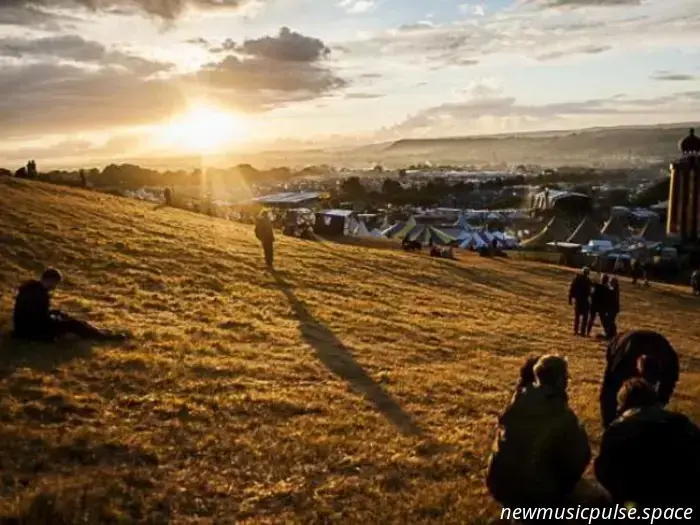 Glastonbury Festival 2025: Line-Up bestätigt