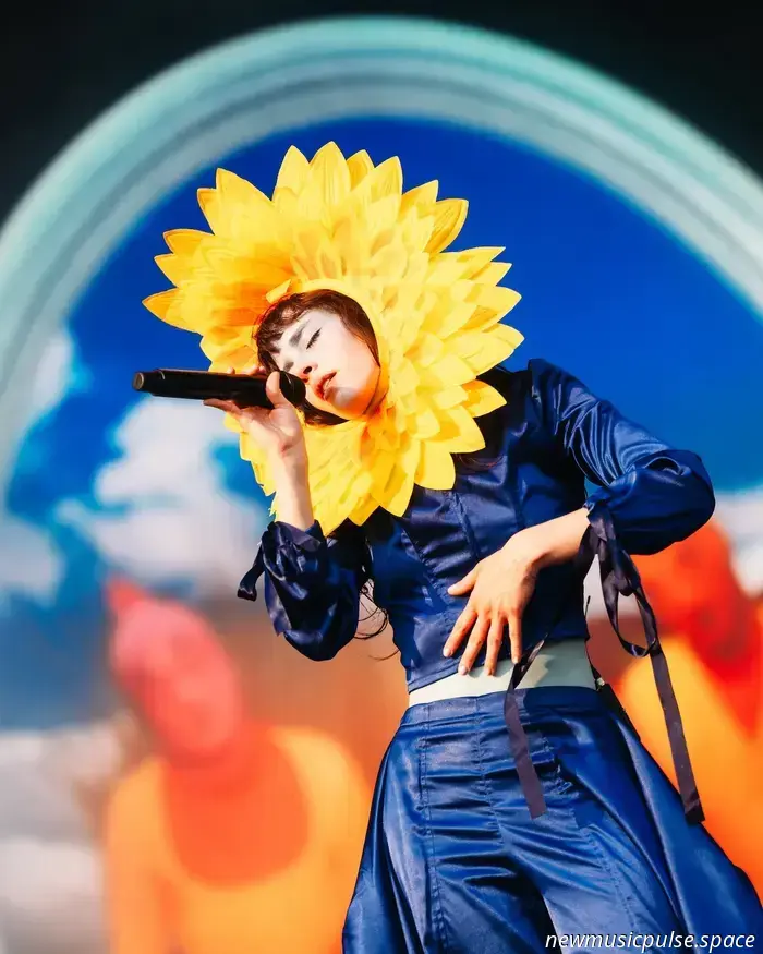 Lollapalooza 2025 ist das Gesprächsthema schlechthin, und wir sind hier, um Ihnen zu sagen, warum - Atwood Magazine