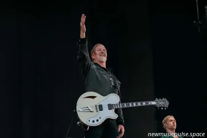 Queens Of The Stone Age подробно сообщили о европейской части тура The Catacombs в Великобритании.