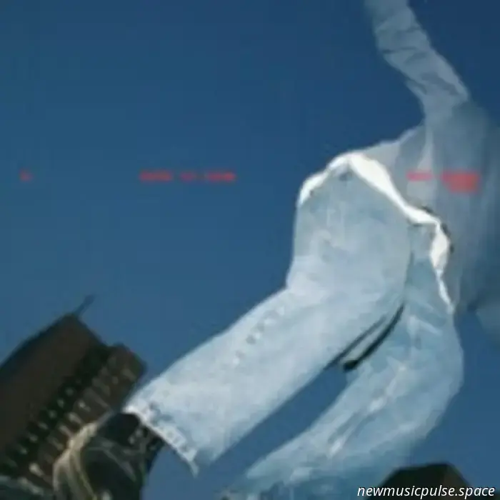 ANT ENOCH reflexiona sobre la autoestima y la libertad en “9INE to 5IVE”, un sueño febril cinematográfico - Atwood Magazine