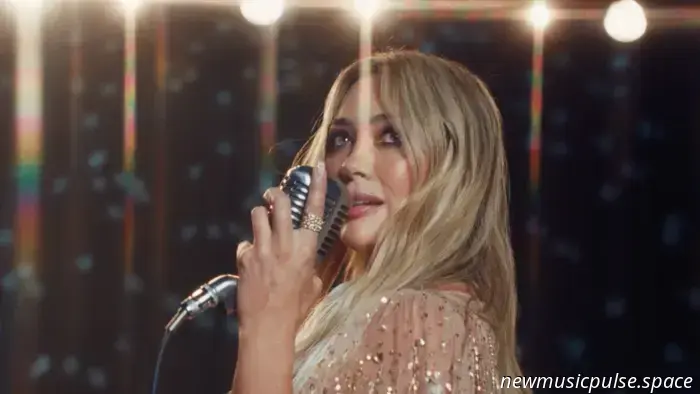 Hilary Duff wurde älter und weiser – und schrieb darüber in „Mature“ - Atwood Magazine