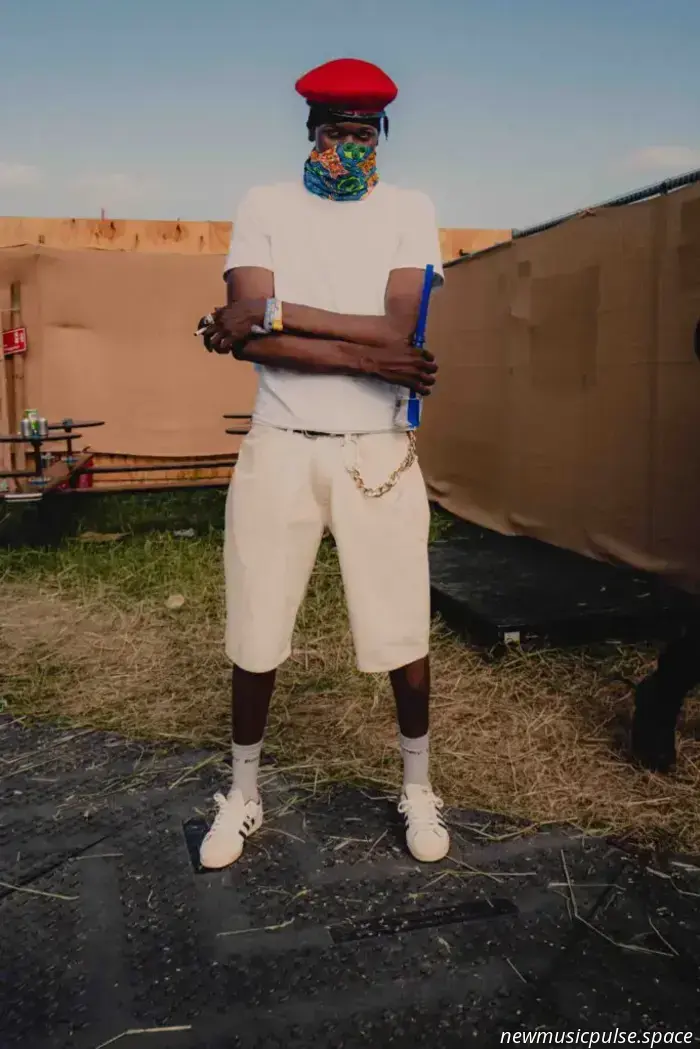 Festival Period: Attire in the Fields of Avalon