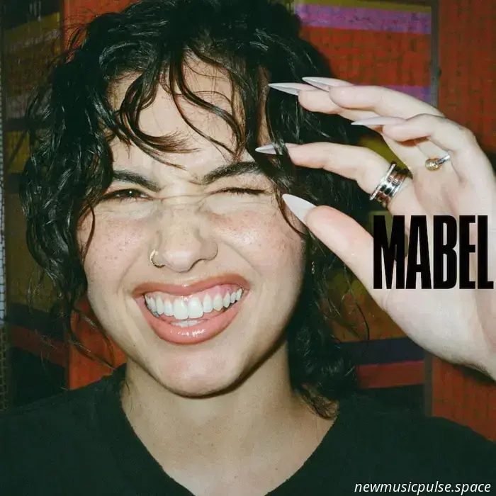 Mabel bestätigt selbstbetiteltes Mixtape