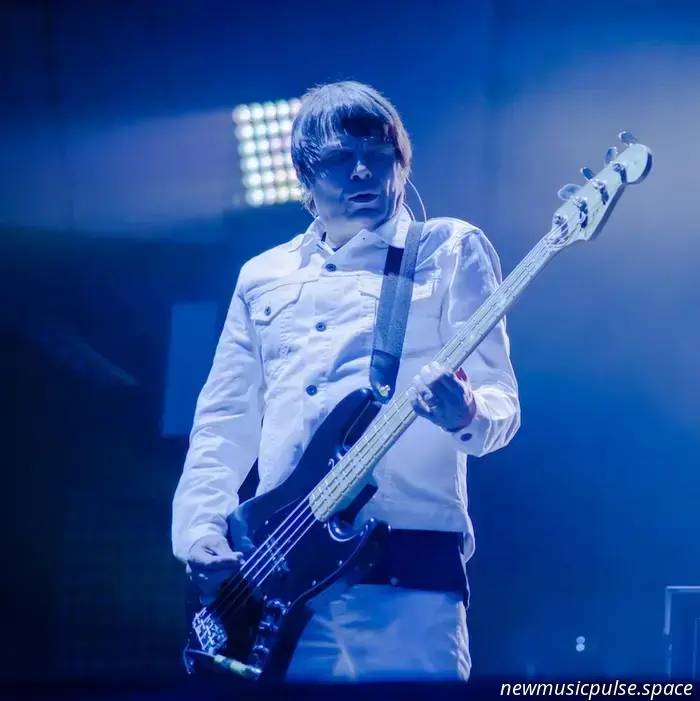 Mani: Ein Leben in sechs Basslinien