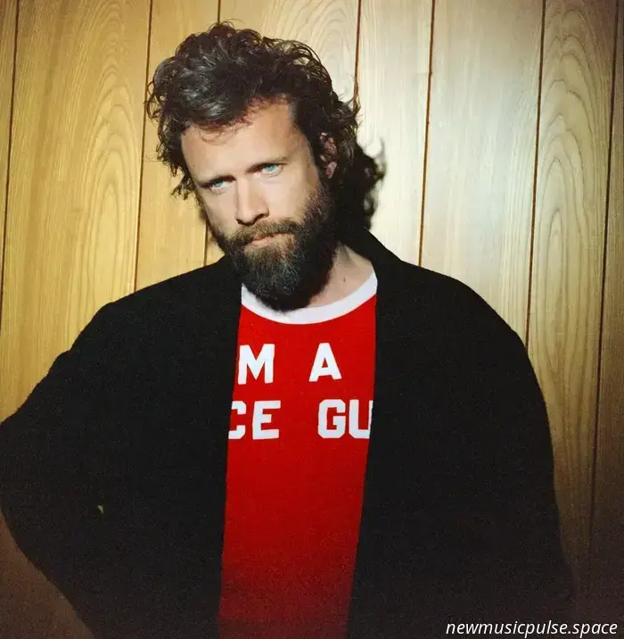 Father John Misty torna con 'La vecchia legge'