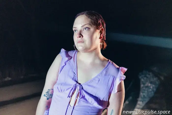 “Anger, Death, & Acceptance”: Stevie Knipe of Adult Mom Provides a Voice to Life’s Toughest Emotions on ‘Natural Causes’ - Atwood Magazine