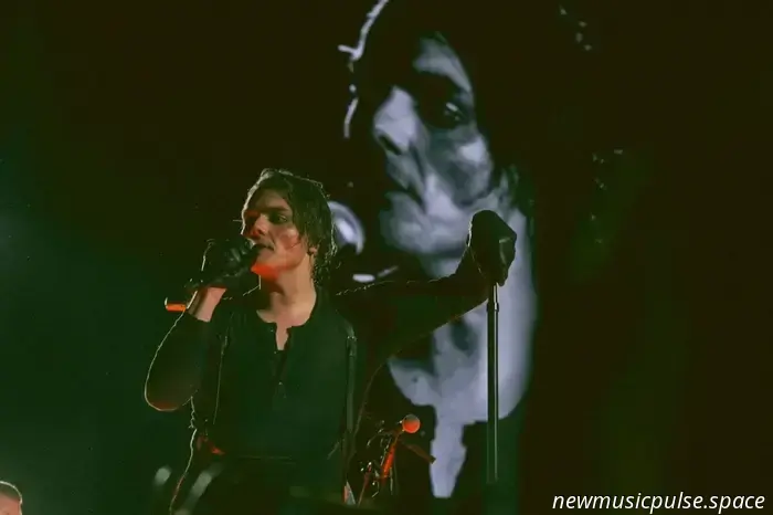 In My Chemical Romances „Opera and Overjoy“ schwelgen – Atwood Magazine