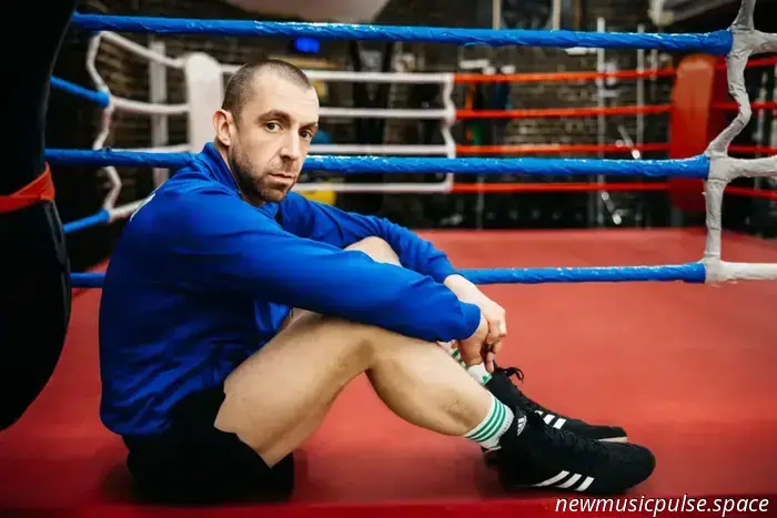 CLASH Teams Up with Miles Kane for Boxing Event