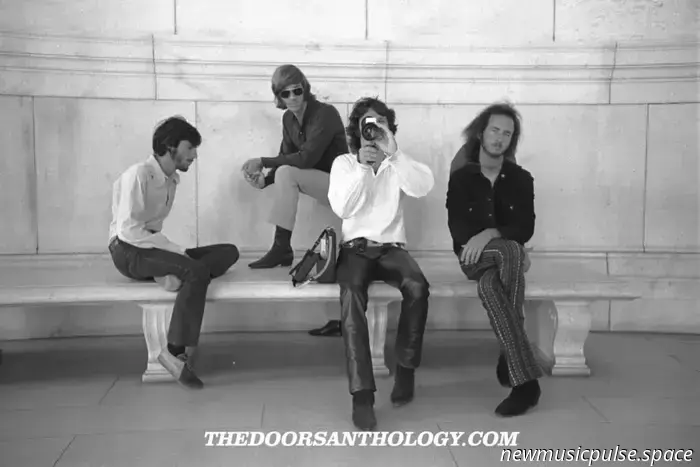 „Immer weiter rocken in der freien Welt“: John Densmore von The Doors schreibt für CLASH