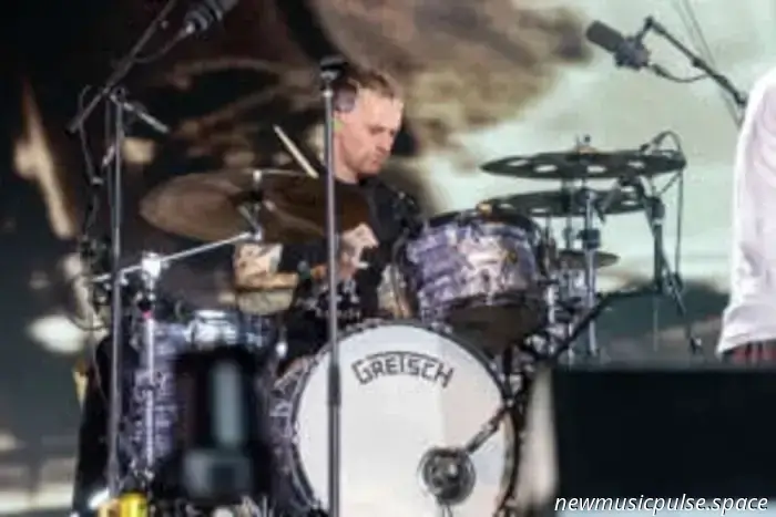 Fontaines DC finally accept their fate during an immense performance at Finsbury Park.