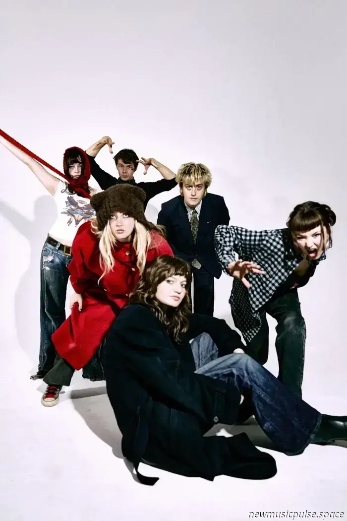 Man/Woman/Chainsaw Sign with Fiction Records, Release New Single 'Only Girl'