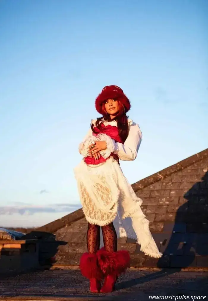 Lerne Milo Vogue kennen, den Community-First-Kurator und Upcycling-Designer, der JayaHadADream einkleidet.