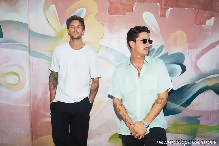 Collect 200 kehrt mit neuer Single 'Pullin' zurück.