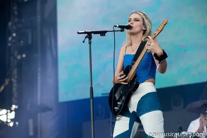 Olivia Rodrigo, Wolf Alice, Turnstile und mehr: alle Berichte vom Sonntag beim Glastonbury 2025