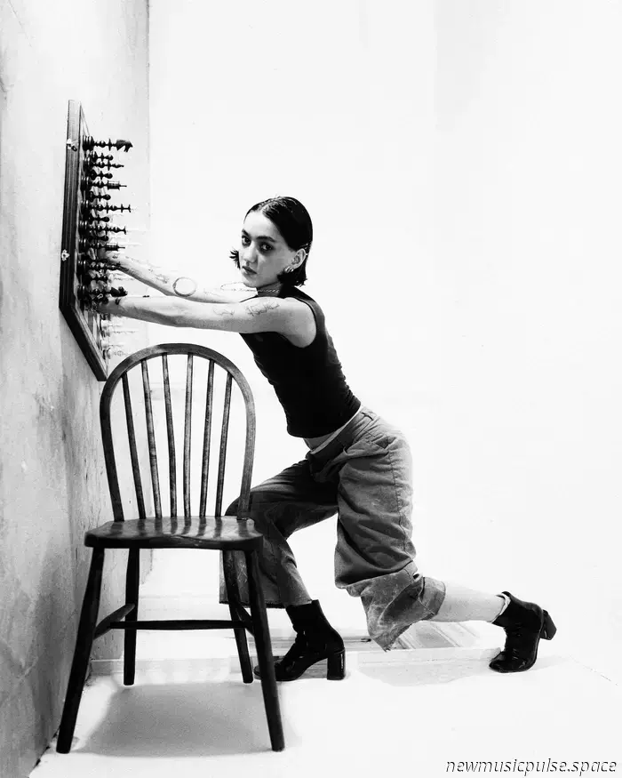 Artist to Keep an Eye On: London’s Reem Mitten Is Transforming Emotions into Dreams with a Voice That Resonates Deeply and Tracks That Express Inner Longing - Atwood Magazine