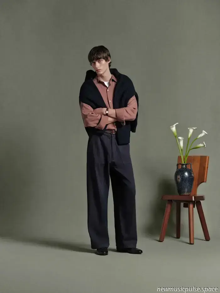 Live stream Jonathan Anderson's debut collection for Dior womenswear.