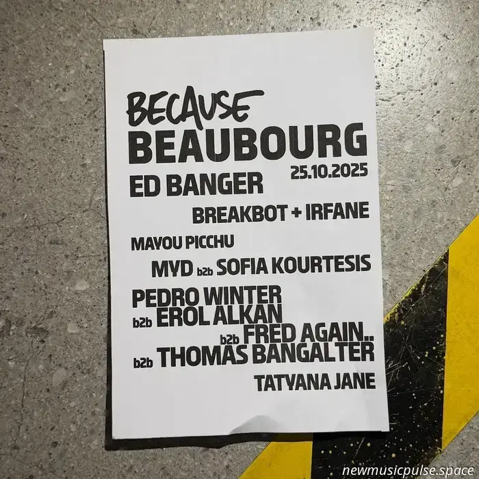 Watch Fred again.. and Thomas Bangalter from Daft Punk perform back-to-back in Paris.