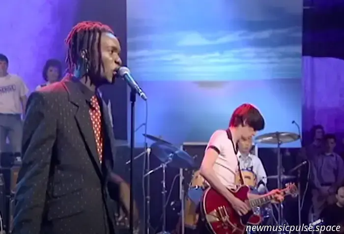 The Britpop Classic That Illustrated the Deterioration of a Friendship