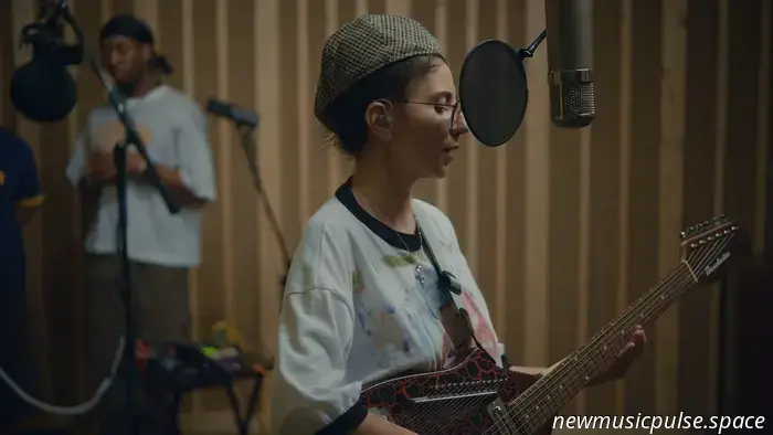 Articolo in evidenza: St. Panther su guidare con empatia, farsi sentire quando conta e creare il sound neo-soul di 'Strange World' - Atwood Magazine