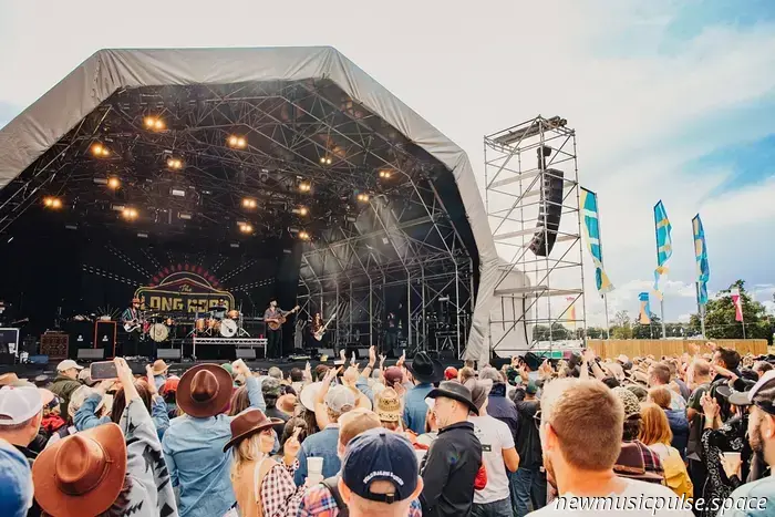 Midland, Seasick Steve, Chuck Ragan y más jugarán The Long Road 2025