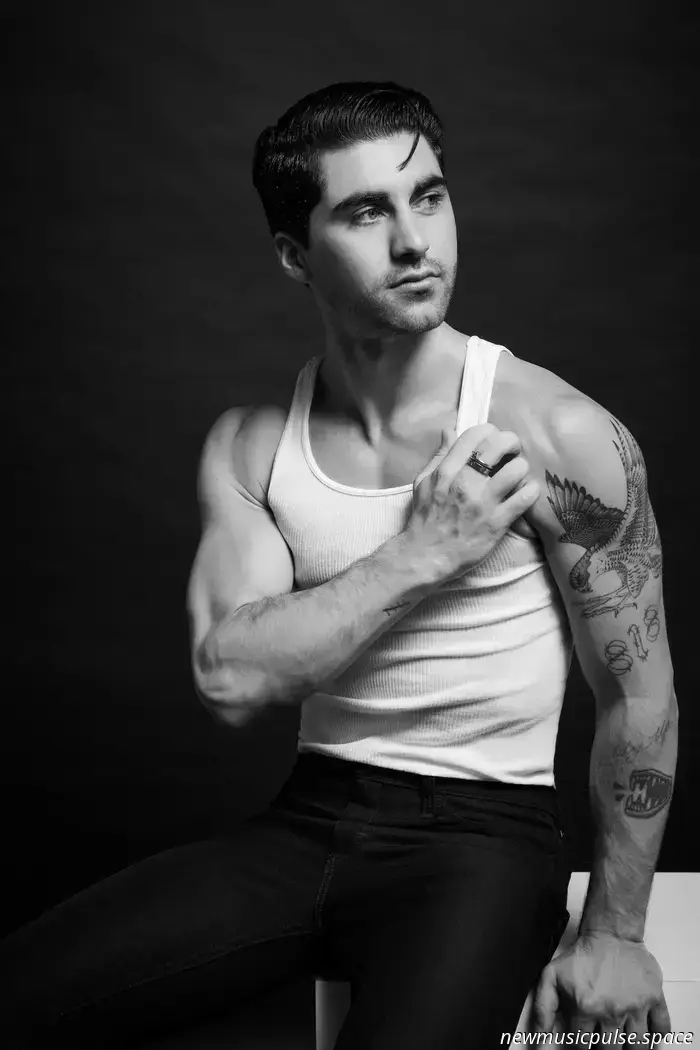 Hudson Thames se rinde al Amor en "Wrong", una Confesión Cruda, Honesta y Conmovedora-Atwood Magazine