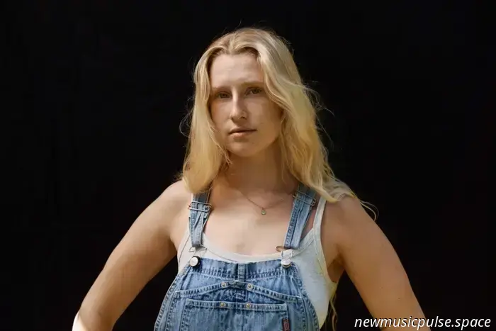 Billie Marten: "Tutti i migliori album sono stati realizzati mettendo un gruppo di persone diverse in una stanza e osservando come si alimentavano a vicenda"